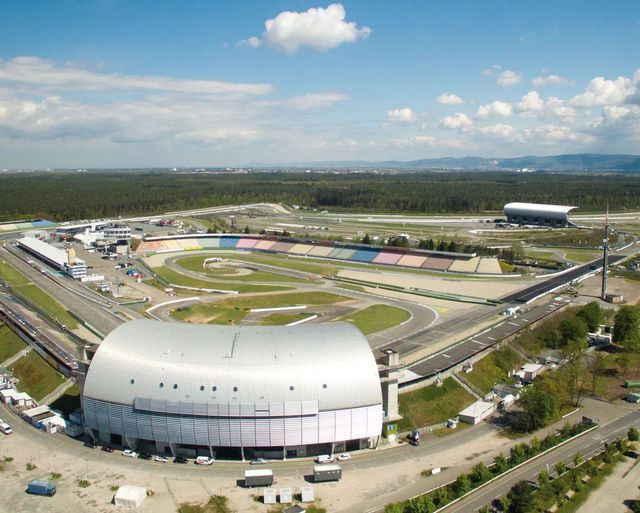 Abb. Hockenheimring - alles außer gewöhnliche Locations!