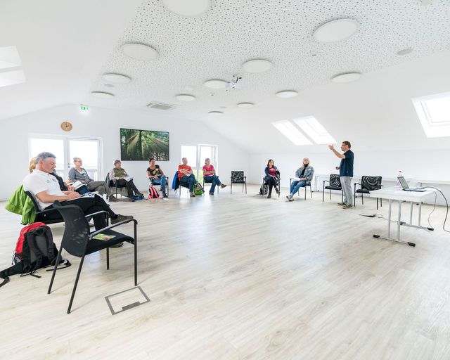 Abb. Tagungen, die Wurzeln schlagen